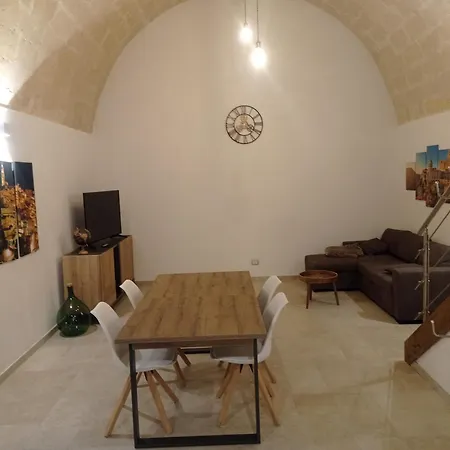 Rosselli 64 * Matera